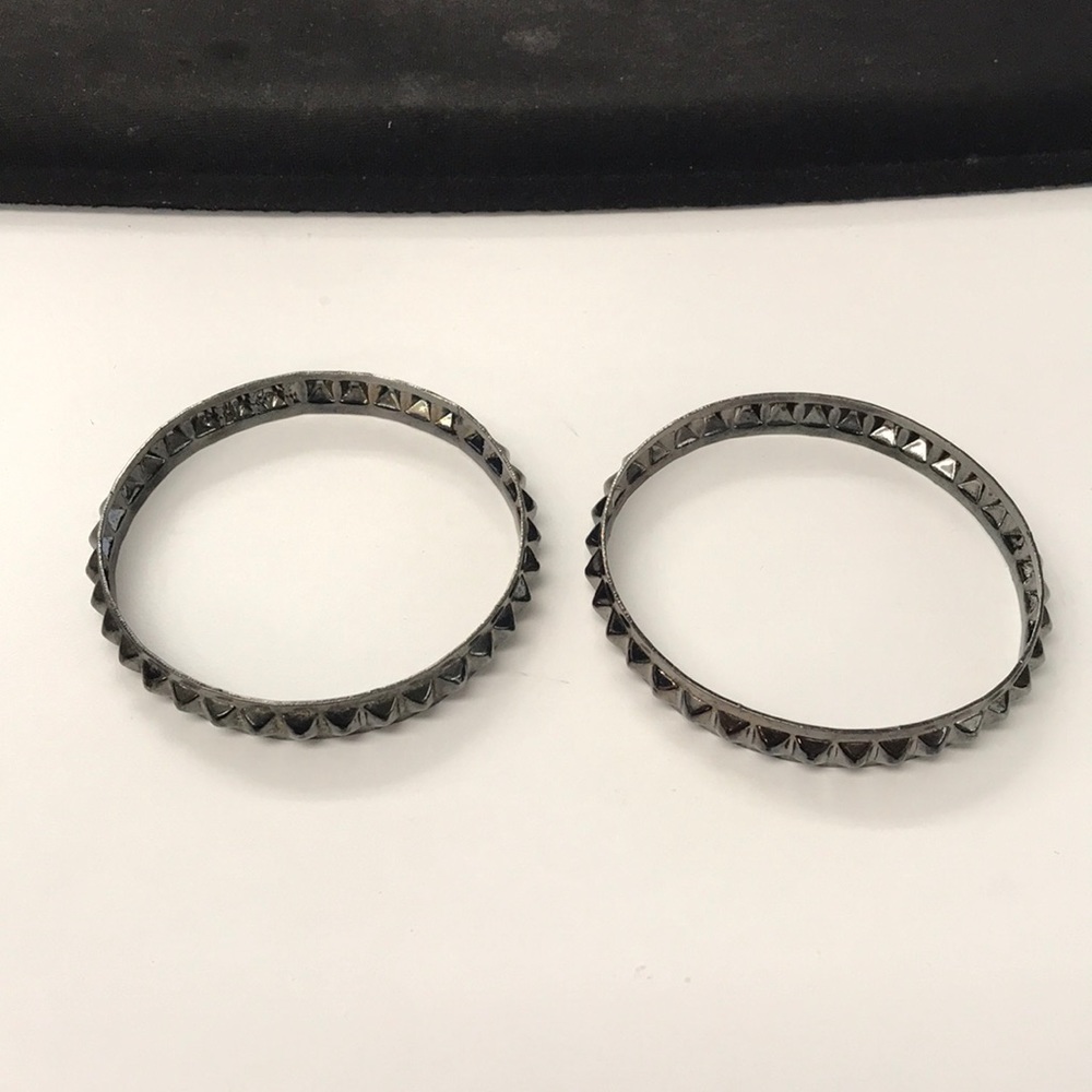 Metal Spike Bracelets - Picture 2 of 8